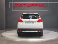 Usado Peugeot 2008 Style 100 CV (73 kW) 2016 Blanco SUV