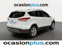 Usado Ford Kuga Trend 120 CV (88 kW) 2016 Blanco SUV