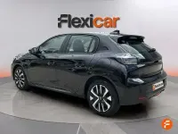 Usado Peugeot 208 Style 100 CV (73 kW) 2024 Negro Utilitario