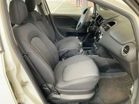 Usado Fiat Punto Young 69 CV (50 kW) 2016 Blanco Berlina