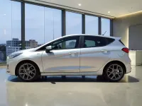 Usado Ford Fiesta Active 125 CV (91 kW) 2023 Gris Utilitario