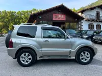 Usado Mitsubishi Montero 160 CV (117 kW) 2006 Beige SUV