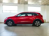 Usado Kia Niro 141 CV (103 kW) 2020 Rojo SUV