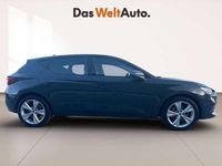 Usado Seat Leon FR 116 CV (85 kW) 2025 Azul Utilitario