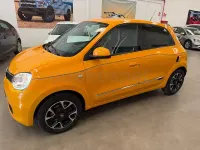 Usado Renault Twingo Intens 75 CV (55 kW) 2019 Naranja Utilitario