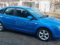 Usado Ford Focus Titanium 136 CV (100 kW) 2006 Azul Berlina