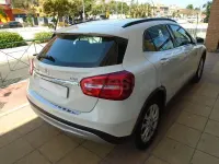 Usado Mercedes GLA200 Urban 136 CV (100 kW) 2014 Blanco SUV