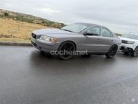 Usado Volvo S60 Momentum 163 CV (119 kW) 2006 Gris / plata Berlina