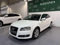Usado Audi A3 Sportback Ambition 105 CV (77 kW) 2011 Blanco Utilitario