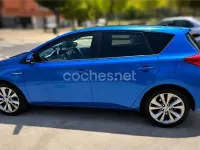 Usado Toyota Auris Hybrid Advance 136 CV (100 kW) 2014 Azul Berlina