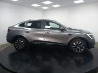Usado Renault Arkana Business 147 CV (108 kW) 2022 Gris SUV