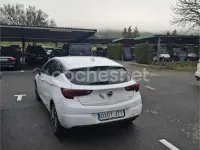 Usado Opel Astra Business 136 CV (100 kW) 2016 Blanco Berlina
