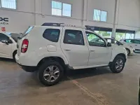 Usado Dacia Duster Lauréate 109 CV (80 kW) 2015 Blanco SUV