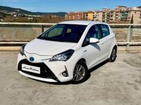 Usado Toyota Yaris Hybrid Advance 99 CV (72 kW) 2019 Blanco Utilitario