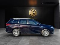 Usado Mitsubishi Outlander 224 CV (164 kW) 2021 Negro SUV