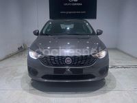 Usado Fiat Tipo Easy 95 CV (69 kW) 2019 Gris / plata Berlina