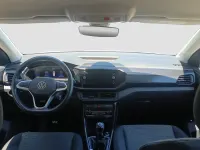 Usado VW T-Cross Advance 110 CV (80 kW) 2022 Gris SUV