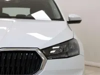 Usado Skoda Fabia Ambition 80 CV (58 kW) 2023 Blanco Utilitario