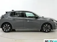 Usado Peugeot 208 Allure 100 CV (73 kW) 2025 Gris / plata Utilitario