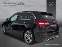 Usado Mercedes B180 AMG line 116 CV (85 kW) 2023 Negro noche Monovolumen