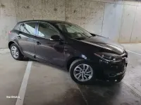 Usado Renault Mégane LIMITED 116 CV (85 kW) 2015 Negro Utilitario