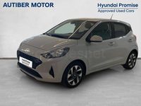 Usado Hyundai i10 63 CV (46 kW) 2024 Gris / plata Utilitario