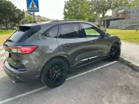 Usado Ford Kuga ST-Line 190 CV (139 kW) 2023 Gris / plata SUV