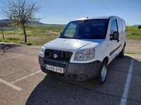 Usado Fiat Doblò Active 75 CV (55 kW) 2010 Blanco Monovolumen