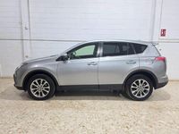 Usado Toyota RAV4 Advance 143 CV (105 kW) 2017 Gris / plata SUV