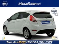 Usado Ford Fiesta Trend 82 CV (60 kW) 2017 Blanco Berlina
