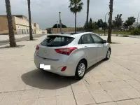 Usado Hyundai i30 90 CV (66 kW) 2014 Negro Berlina
