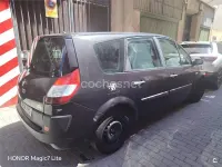 Usado Renault Scénic II 130 CV (95 kW) 2007 Negro Monovolumen