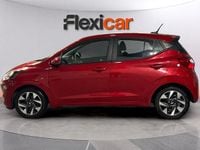 Usado Hyundai i10 67 CV (49 kW) 2023 Rojo Utilitario