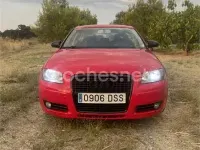 Usado Audi A3 Ambiente 140 CV (102 kW) 2005 Rojo Utilitario