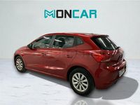 Usado Seat Ibiza Style 75 CV (55 kW) 2018 Rojo Utilitario