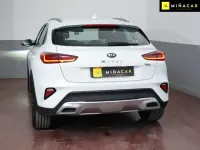 Usado Kia XCeed 136 CV (100 kW) 2021 Blanco SUV