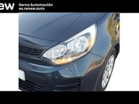 Usado Kia Rio 84 CV (61 kW) 2016 Azul Berlina