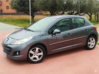 Usado Peugeot 207 92 CV (67 kW) 2011 Gris / plata Berlina