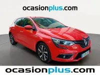 Usado Renault Mégane IV Zen 110 CV (80 kW) 2017 Rojo Utilitario