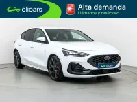 Usado Ford Focus ST 280 CV (205 kW) 2024 Blanco Berlina