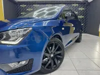 Usado Seat Ibiza SC Crono 90 CV (66 kW) 2016 Azul Utilitario