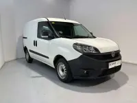 Usado Fiat Doblò 95 CV (69 kW) 2021 Blanco Monovolumen