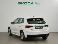 Usado Skoda Fabia Active 80 CV (58 kW) 2022 Blanco Utilitario