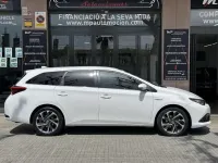 Usado Toyota Auris Touring Sports 136 CV (100 kW) 2016 Blanco Familiar