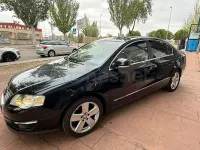 Usado VW Passat Highline 140 CV (102 kW) 2007 Negro Berlina