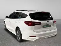 Usado Ford Focus ST-Line 125 CV (91 kW) 2024 Blanco Familiar
