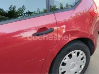 Usado Citroën C4 90 CV (66 kW) 2008 Rojo Berlina