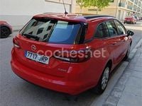 Usado Opel Astra Dynamic 125 HP (91 kW) 2016 Vermelho Carrinha