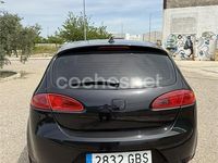 Usado Seat Leon Sport 140 CV (102 kW) 2008 Negro Utilitario