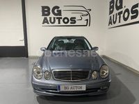 Usado Mercedes E220 Avantgarde 150 CV (110 kW) 2005 Azul Berlina
